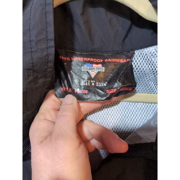 Nelson Rigg Packable Rain Jacket Size Medium Reflective Black Silver - Picture 6 of 16